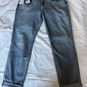 Silver Jeans, Boyfriend Mid Rise Slim Leg Jeans Size 31 Inseam 29 NWT